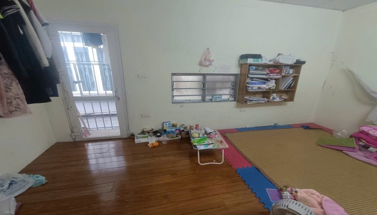 Cần cho thuê nhà ngõ 150 Đông Thiên, Vĩnh Hưng 6tr5, 30m2, 2 tầng, 2 ngủ